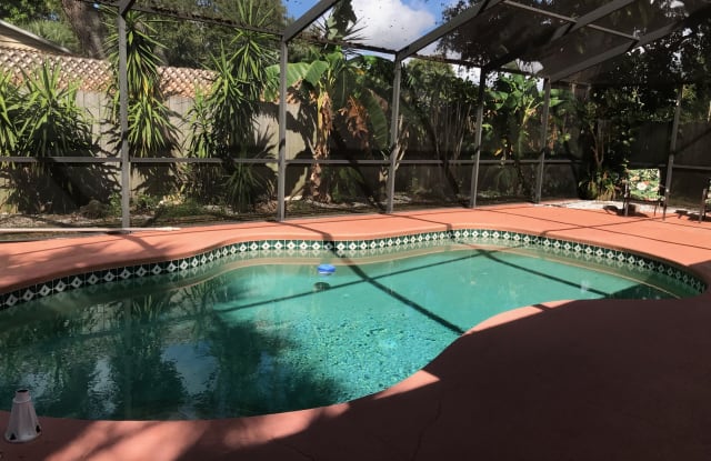 1339 Royal Palm Drive South - 1339 Royal Palm Drive South, Bear Creek, FL 33707