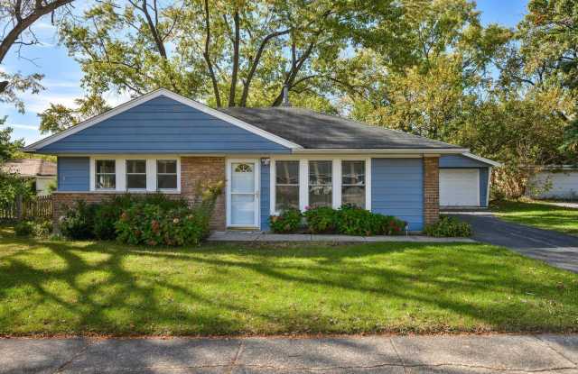 353 Blackhawk Drive photos photos