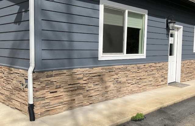 1105 Granite Hill Road - 2 photos photos