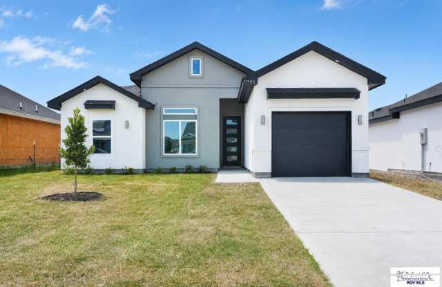 17982 REDWOOD ST lot: # 82 Gallery 2