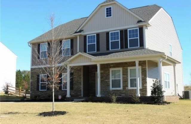 Exclusively Offered by Muse Realty, LLC photos photos