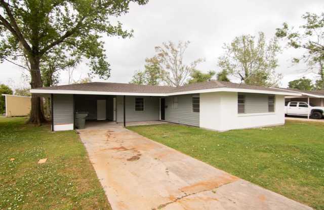 1325 Sunset Dr photos photos