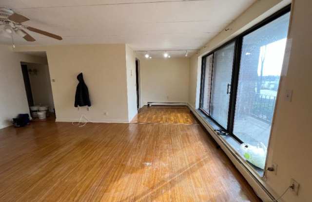 273 Lake ST 3 Gallery 2