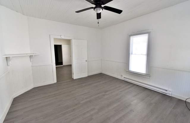 829 Gay Street Gallery 3