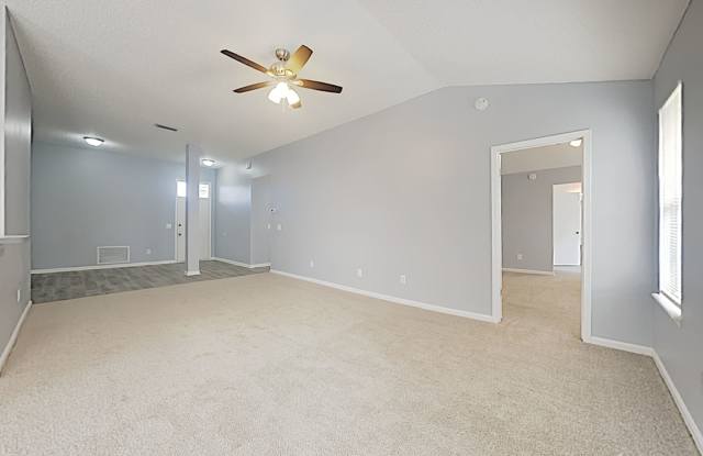457 Brody Cove Trail Gallery 2