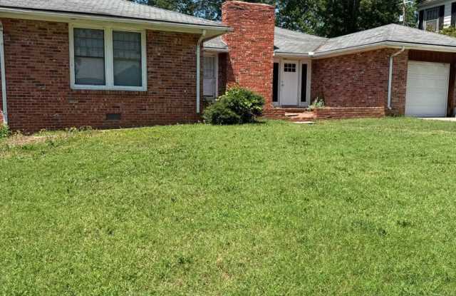 1725 Cherokee Place photos photos