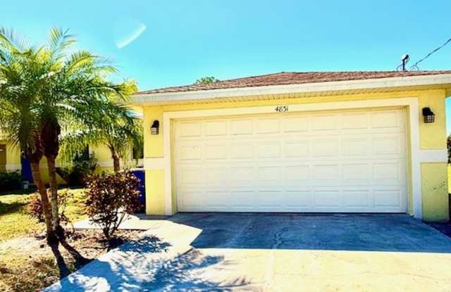 AVAILABLE NOW!! CALL TO SCHEDULE SHOWING!! - 4831 28th Street Southwest, Lehigh Acres, FL 33973