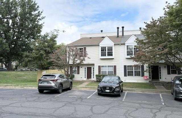 6128-B HOSKINS HOLLOW Circle Gallery 1