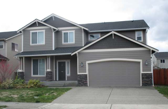 4 Bedrooms | 3 Bath | 2,700 sq ft | $3,395 per month | Available 10/15/26 photos photos 4 Bedrooms | 3 Bath | 2,700 sq ft | $3,395 per month | Available 10/15/26 photos photos