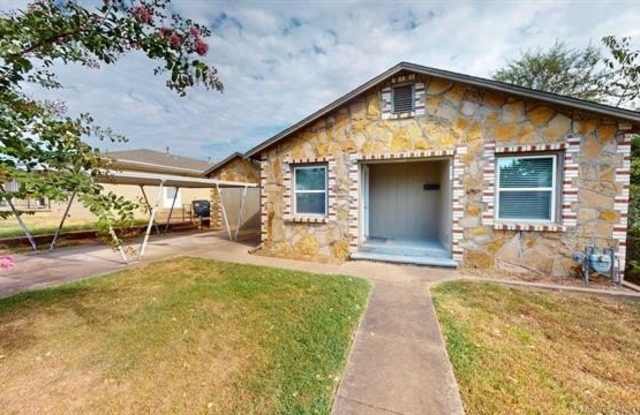 415 E Aquarium Place Gallery 1