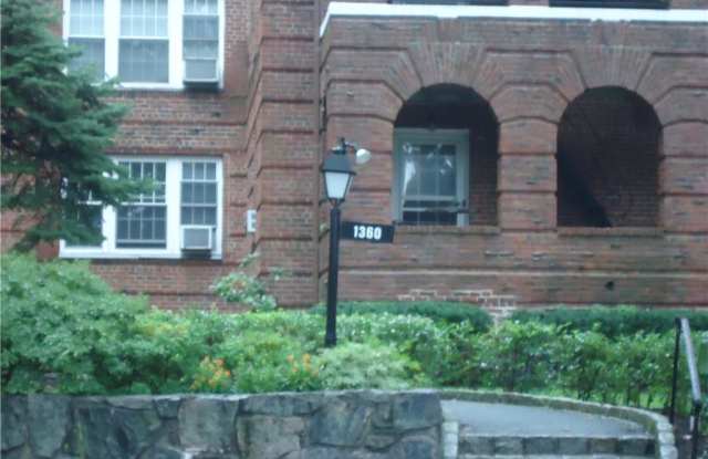 1360 Midland Gallery 2