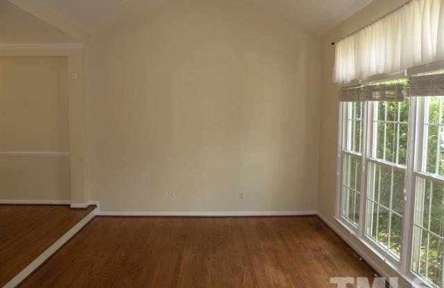 311 Swiss Lake Drive Gallery 3