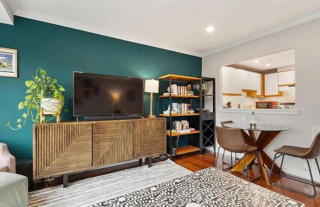 1 Watermill Pl Unit 425 Gallery 3
