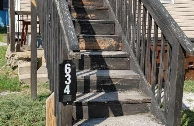 634 Sumner Street Gallery 2