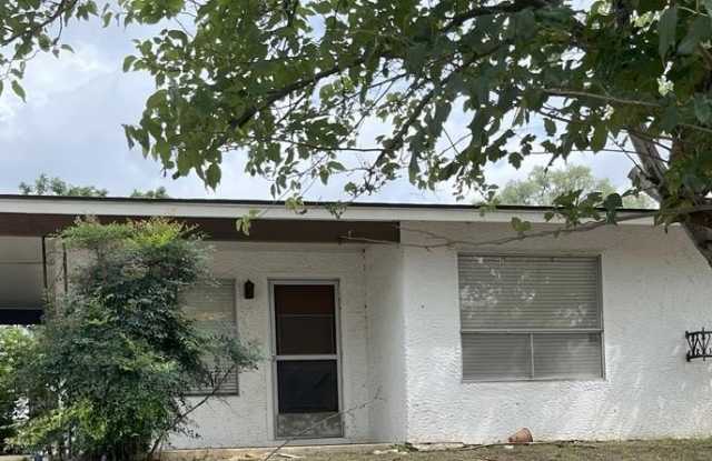 203 Ranchero Rd - 203 Ranchero Road, Kerr County, TX 78028