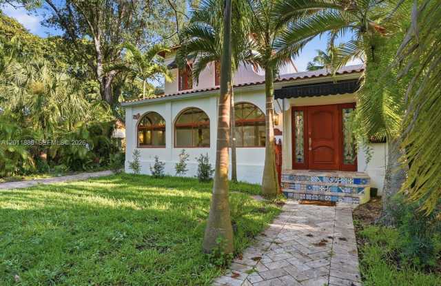 1139 Asturia Avenue Gallery 2