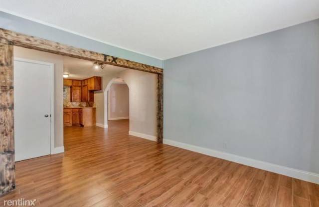 5312 Townsend Drive Gallery 4