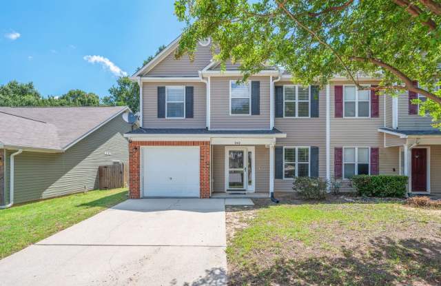Spacious 5-Bedroom Townhome in Crestview with Private Backyard photos photos