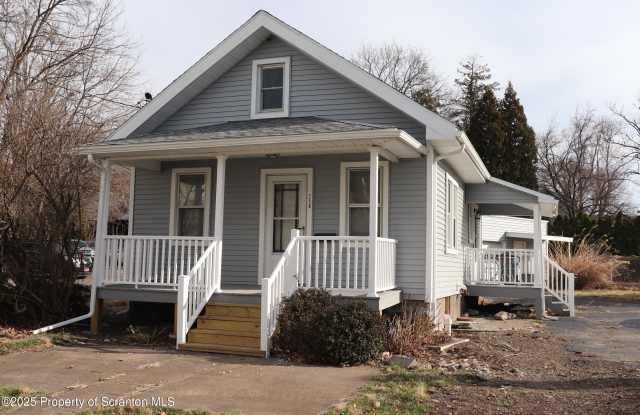 712 W Lackawanna photos photos