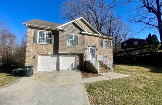 Beautiful Sandusky House (Sherman Drive) photos photos