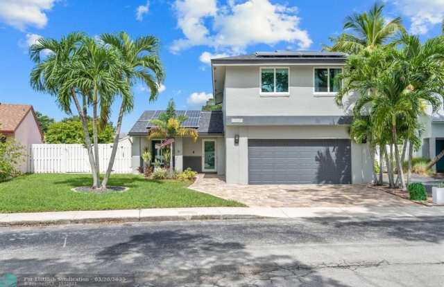 13751 Newport Manor photos photos