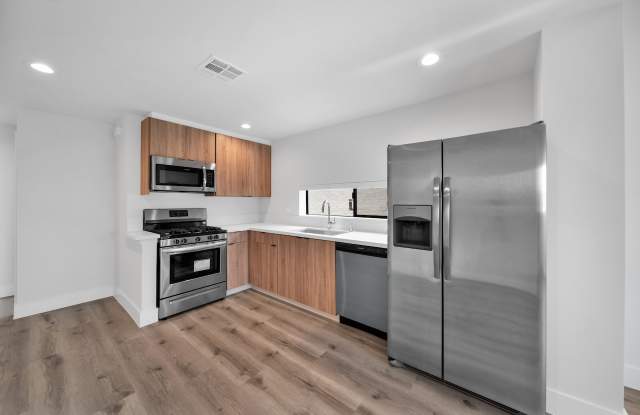 11522 Emelita Street photos photos
