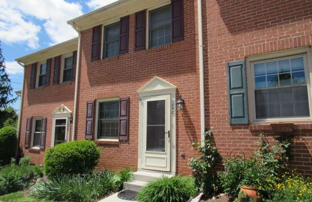 Two Bedroom Townhouse Style Condo photos photos Two Bedroom Townhouse Style Condo photos photos