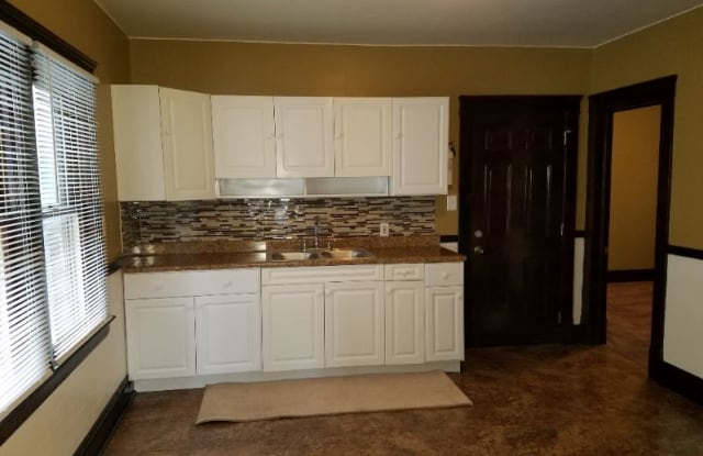 3982 E. 53rd. St. UP - 3982 East 53rd Street, Newburgh Heights, OH 44105