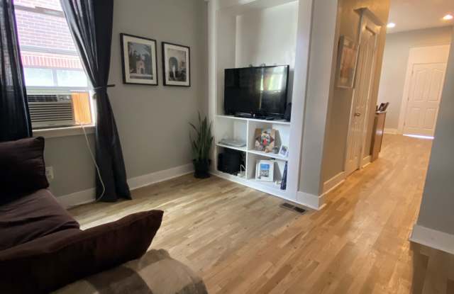 1404 Knox Court Gallery 4