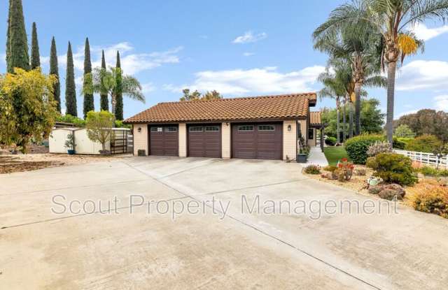 1028 Capra Way photos photos
