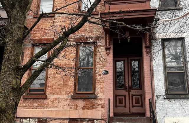 125 Dove Street photos photos