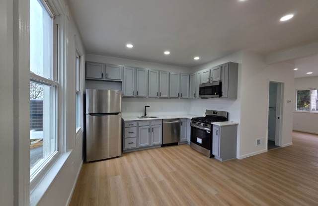 Fully Rehabbed 3 bedroom 2 bathroom house for rent! photos photos