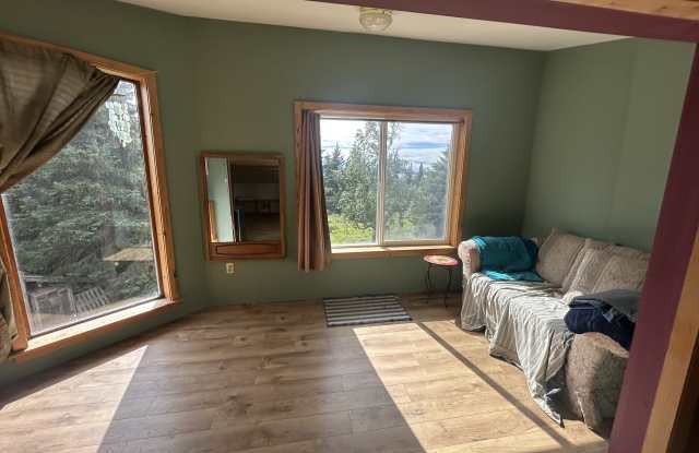 38165 Chelsey Street Gallery 2