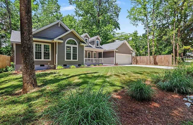 820 East Cardinal Drive Gallery 2