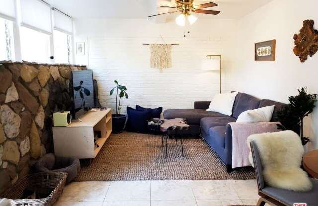 5916 ANNAN Way unit: 1/2 photos photos