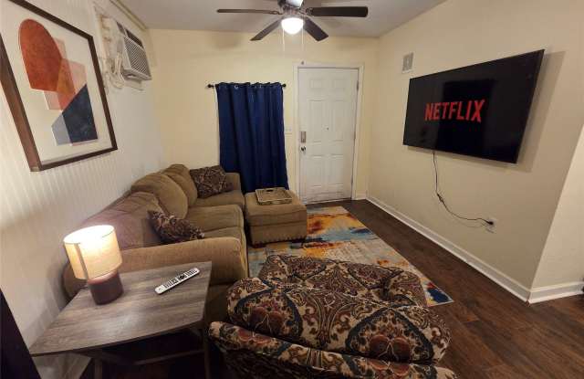 1350 Lillius Street Gallery 3