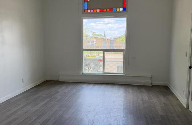 1025 Magoffin Avenue Gallery 2