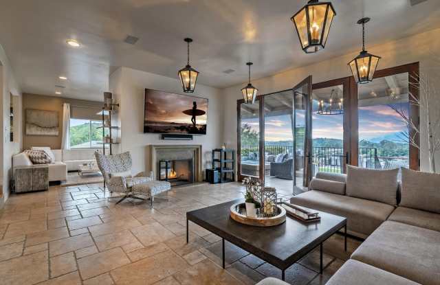 1358 Crestline Drive Gallery 4
