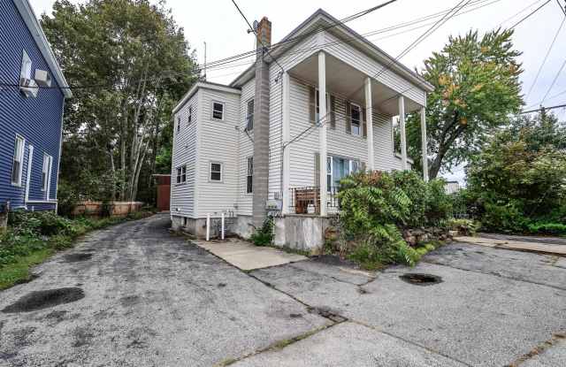 564 Rockland Avenue Gallery 1