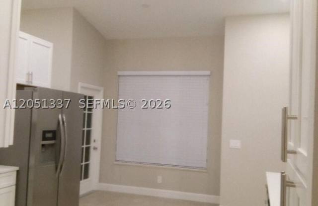 9367 LAKE SERENA Gallery 4