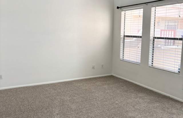 **NICE 2br/1ba CONDO - (ALMA SCHOOL & SOUTHERN) Gallery 4