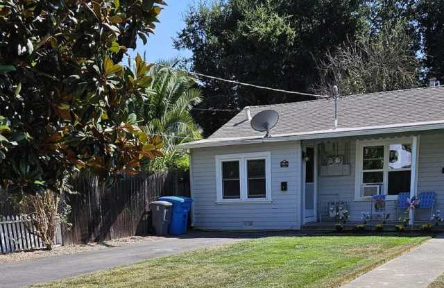 746 A Dexter Street photos photos