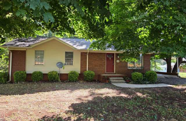 Ranch with basement in Mooresville photos photos