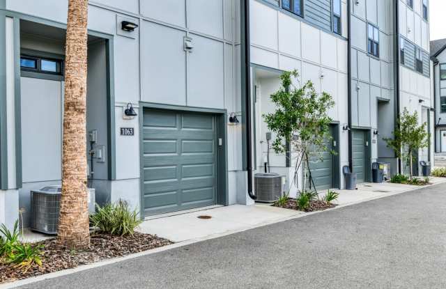 Charming 2BR Townhome in Jacksonville photos photos