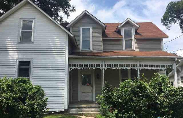 218 Beirne Avenue NW - 218 Beirne Avenue Northwest, Huntsville, AL 35801