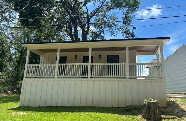 Fully Remodeled One Bed/One Bath Cottage photos photos