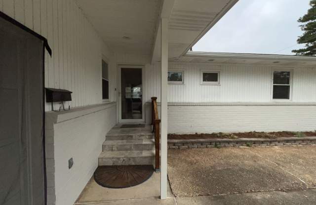 Beautifully Renovated 3-Bedroom Home in Virginia Beach! Gallery 3