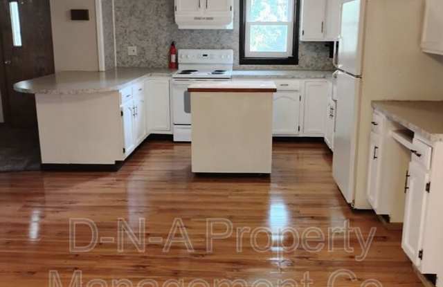 2157 Shafer Road Gallery 2