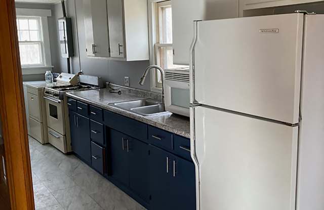 100 Lover's Lane photos photos