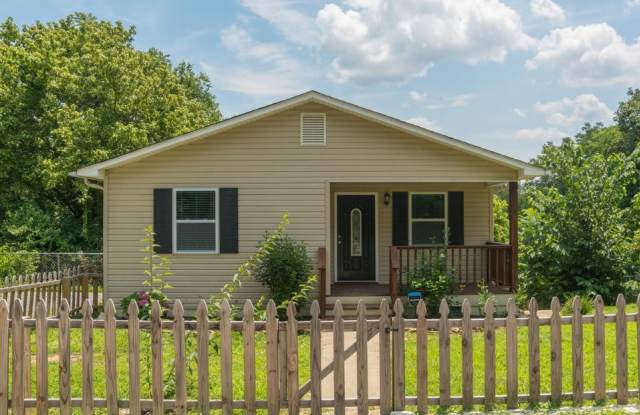 114 Hendricks Boulevard photos photos